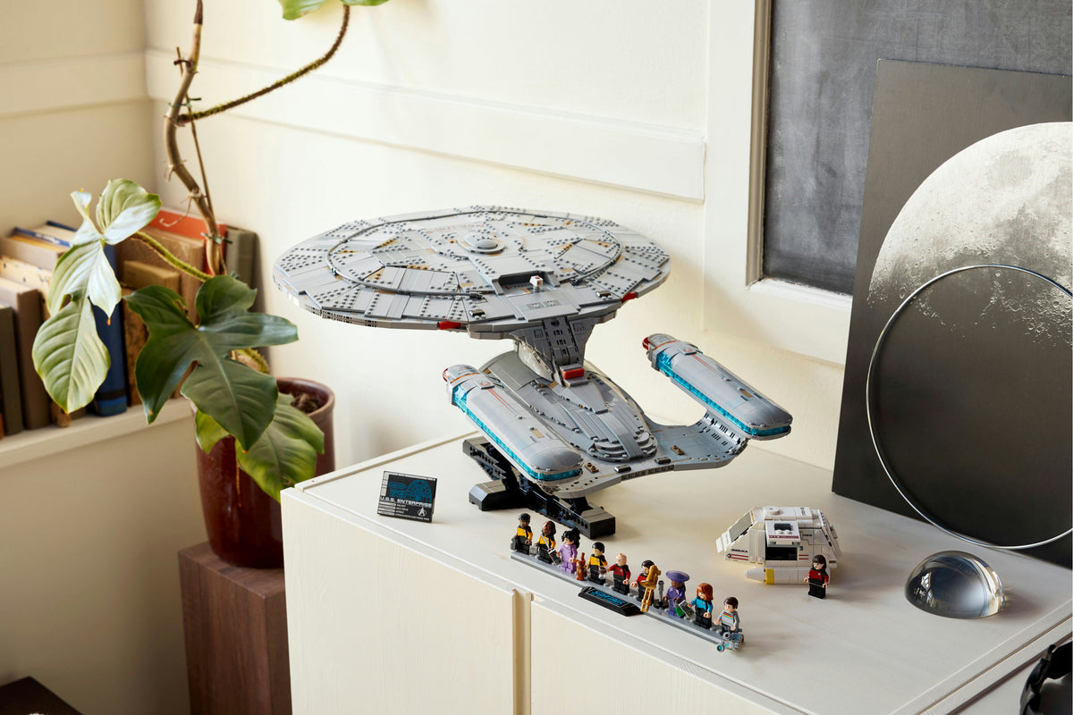 Star Trek: U.S.S. Enterprise NCC-1701-D™