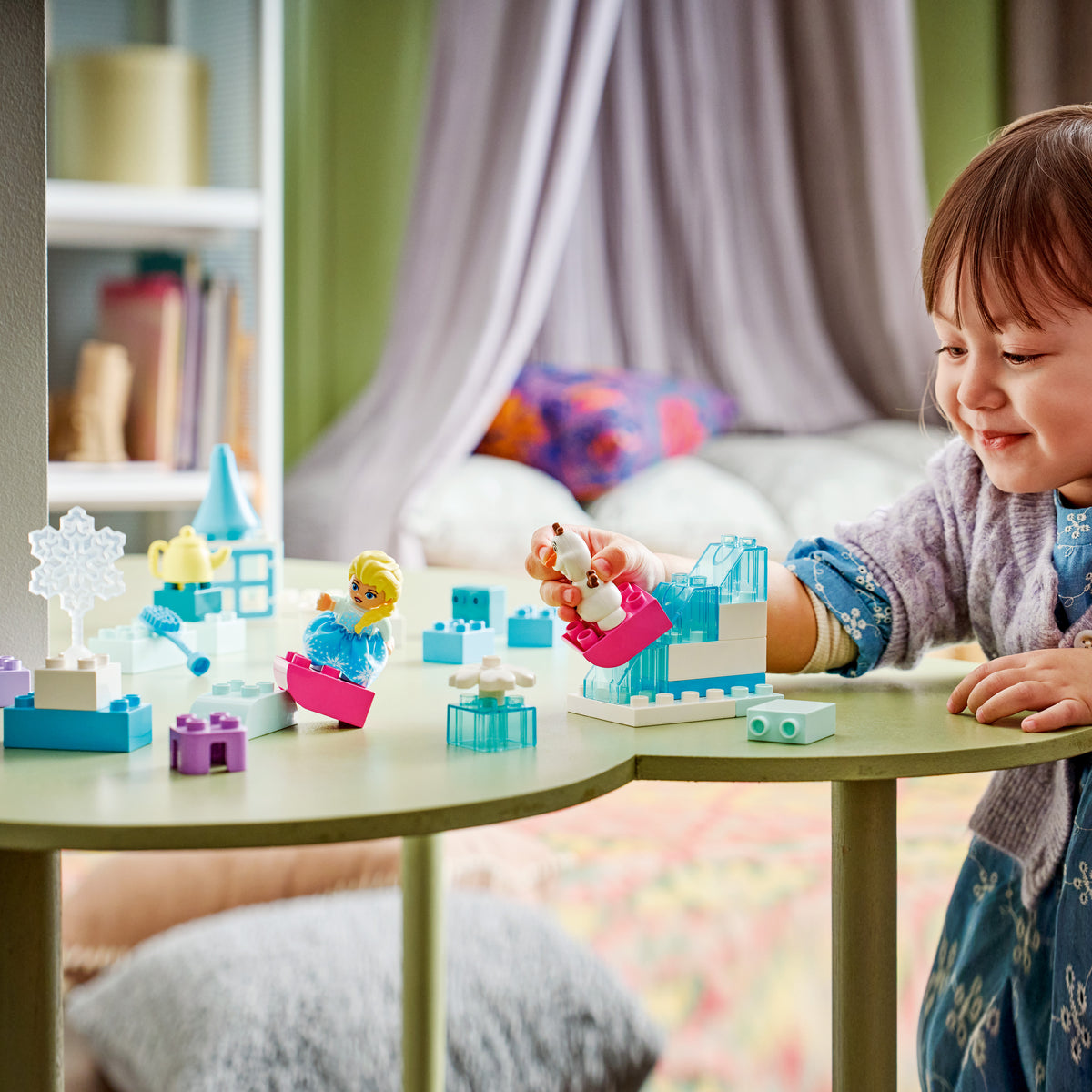 Frozen Creative Box with Elsa and Olaf