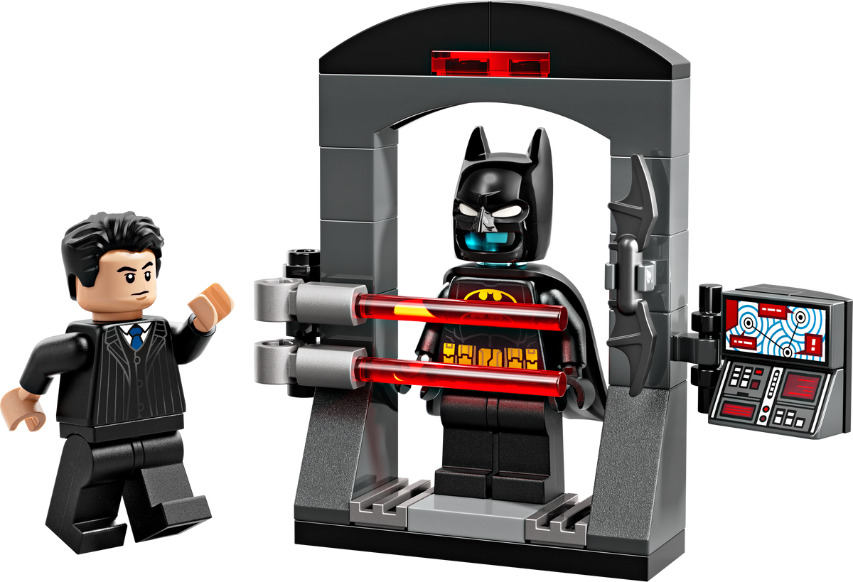 Batman™: Bruce Wayne™ and the Batsuit™