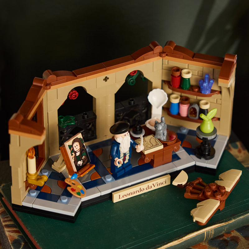 LEGO set 40902, in play