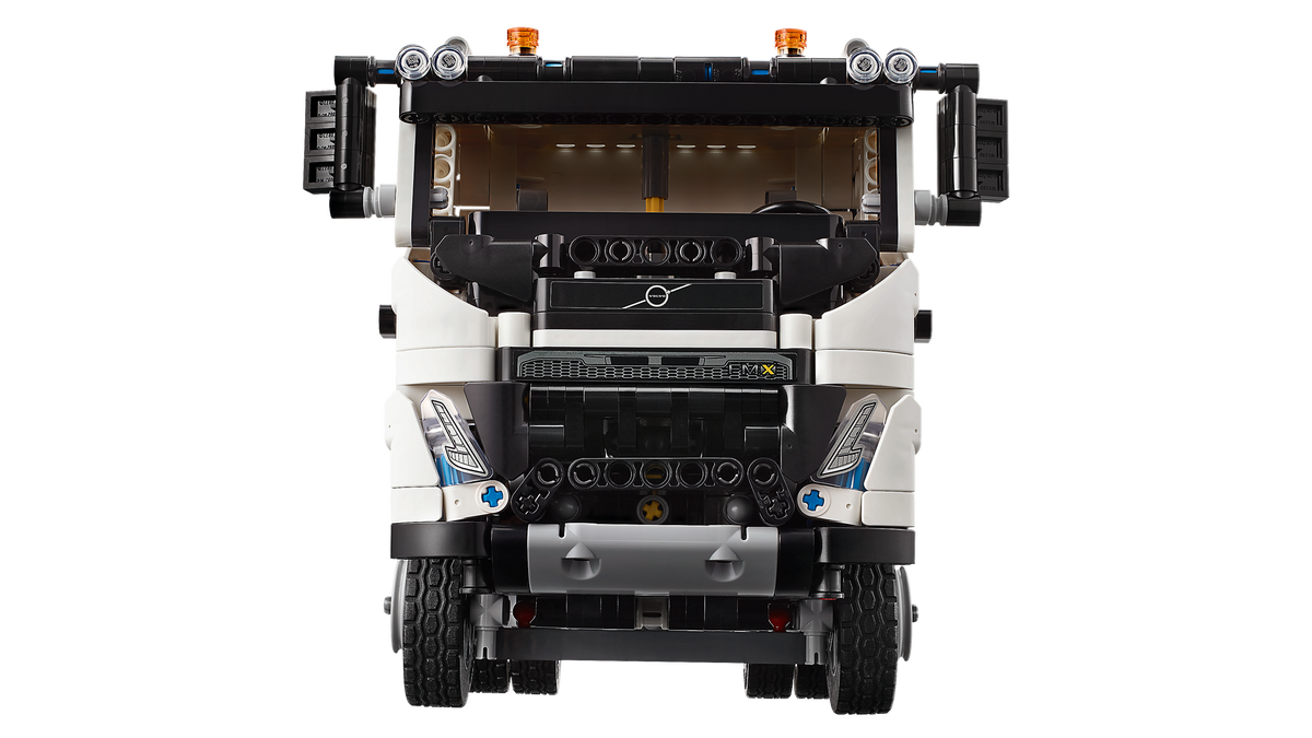 Volvo FMX Truck & EC230 Electric Excavator