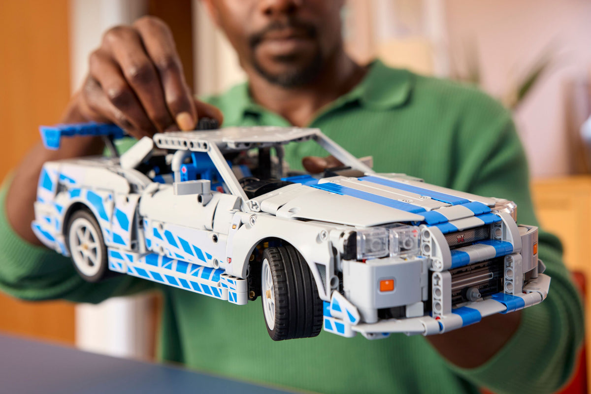 2 Fast 2 Furious Nissan Skyline GT-R (R34) Car