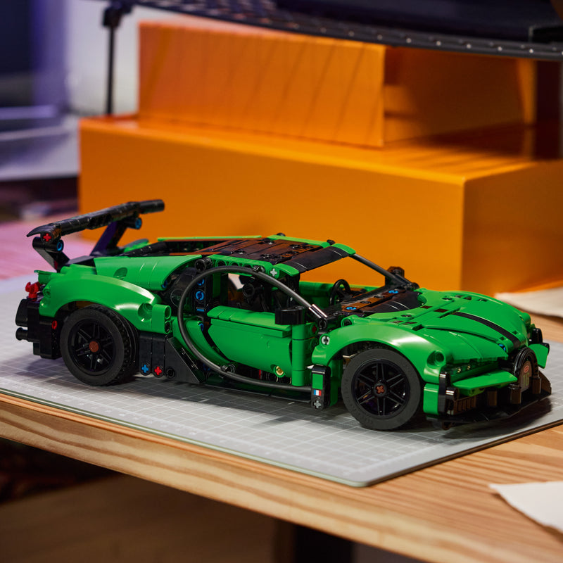 Green Bugatti Chiron Pur Sport Hypercar