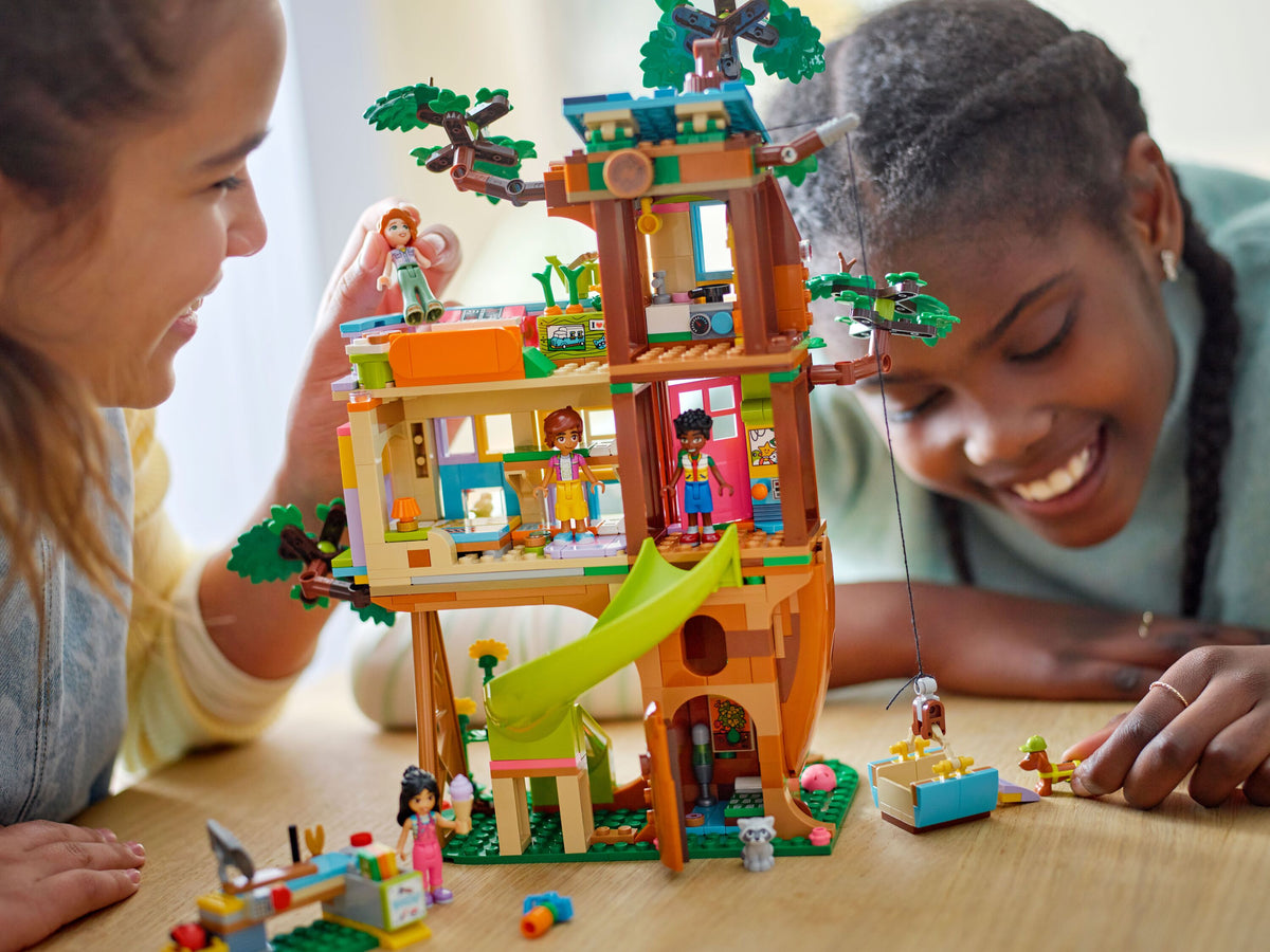 Friendship Tree House Hangout