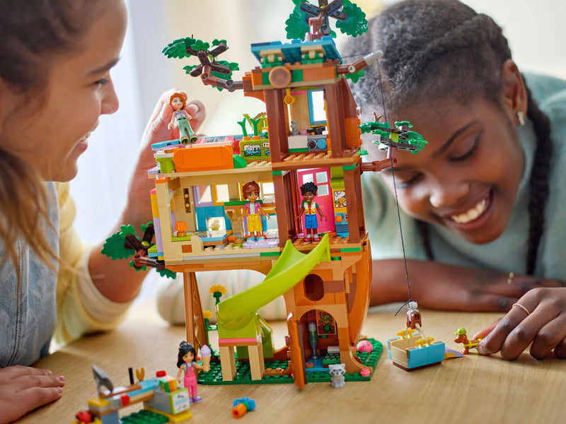 Friendship Tree House Hangout