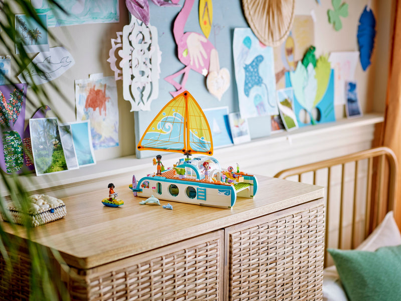 Travel Boat Adventure