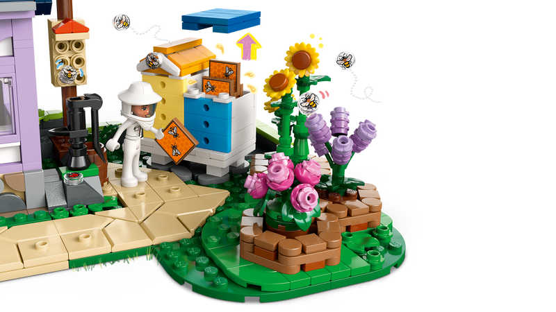 Beekeepers' House and Flower Garden
