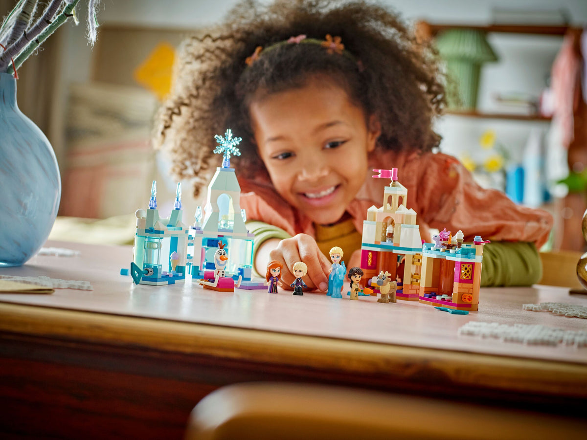 Mini Arendelle Castle & Elsa's Ice Palace