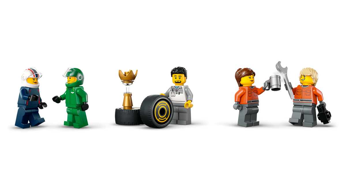 F1® Truck with RB20 & AMR24 F1® Cars