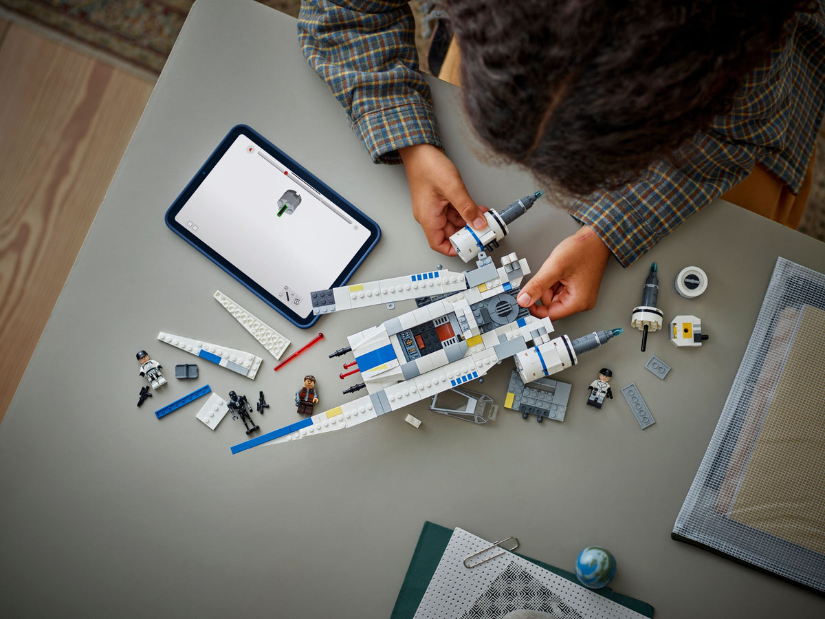 Rebel U-Wing Starfighter™