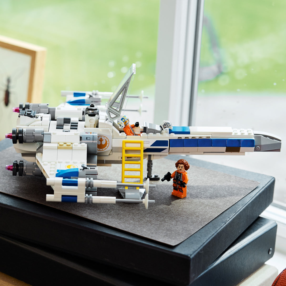 New Republic X-Wing Starfighter™