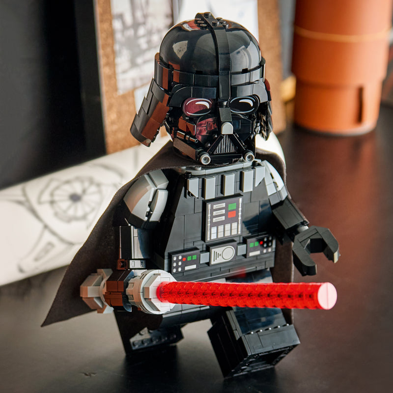 Up-Scaled Darth Vader™ Minifigure