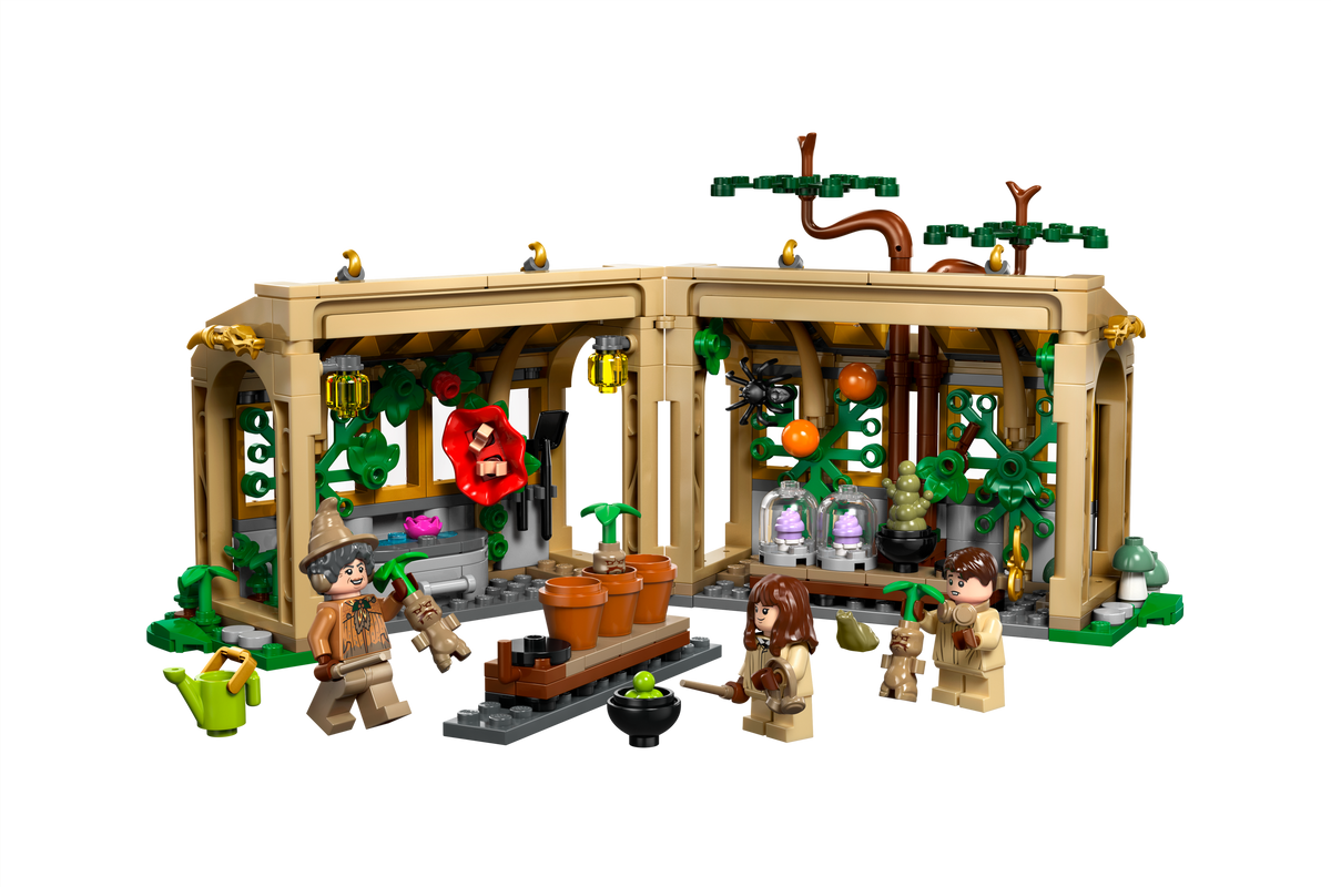 Hogwarts™ Castle: Herbology Class