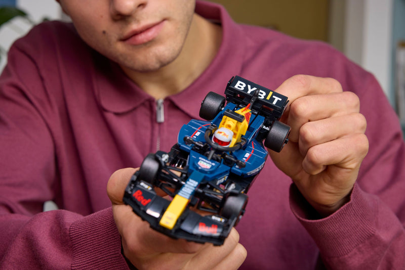 Oracle Red Bull Racing RB20 F1® Race Car
