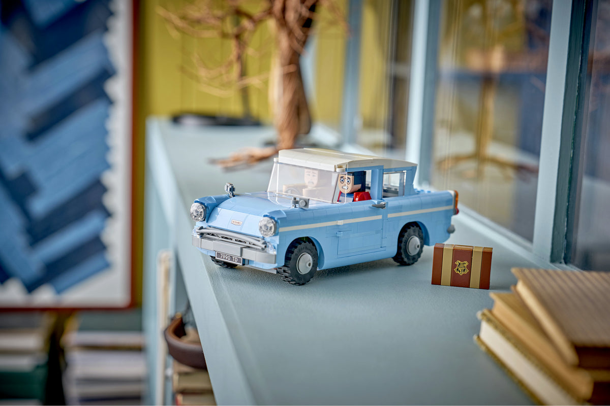 Enchanted Flying Ford Anglia™
